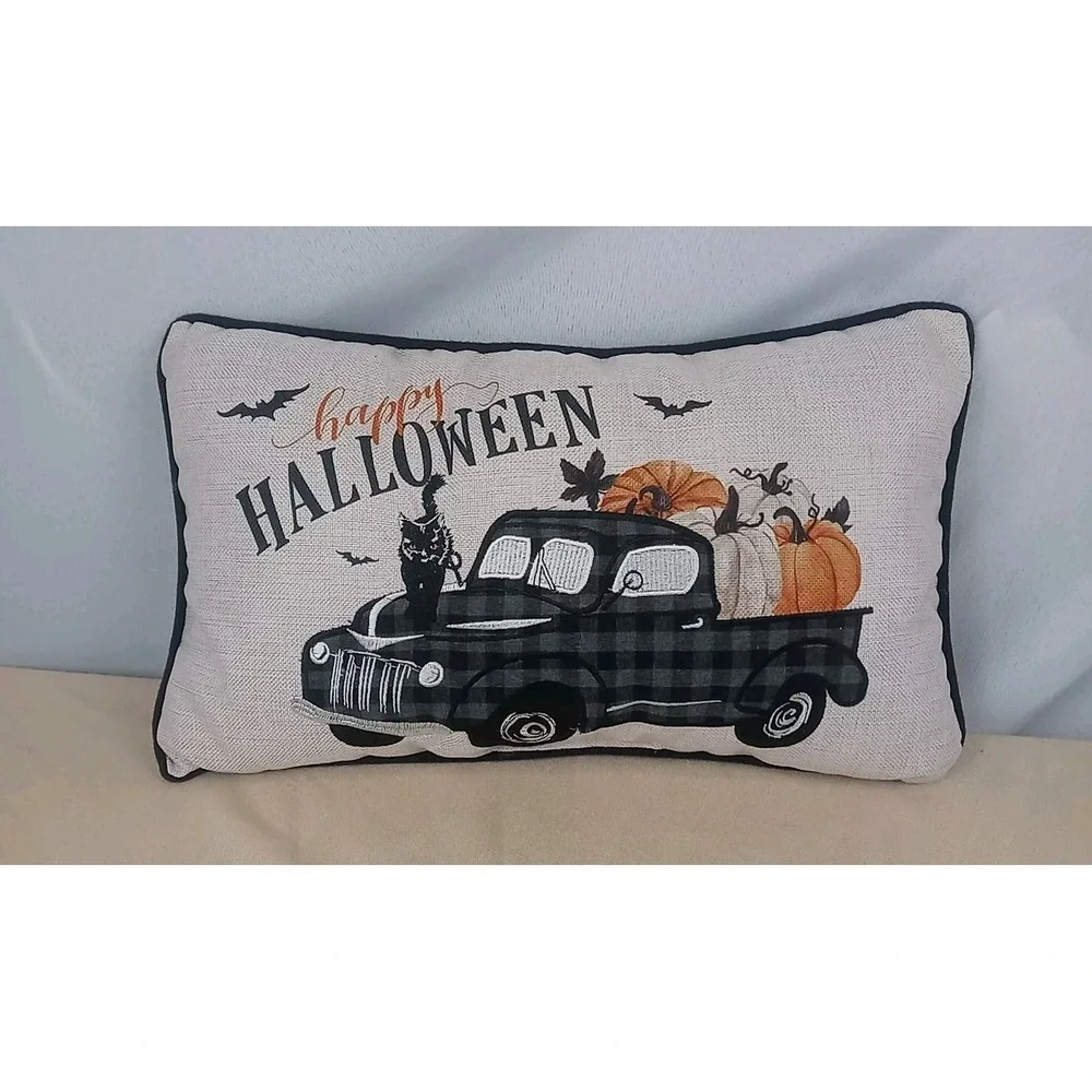 Happy Halloween Throw Pillow‎ Black Cat On Vintage Truck & Pumpkins Fall Pillow